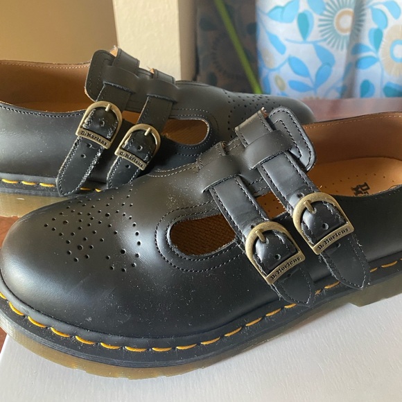 Dr marten Mary jane’s W9 DO NOT BUY - Picture 1 of 5